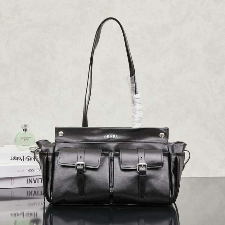 Picture of Prada Handbags _SKUfw226957097fw